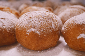 Frittelle di Carnevale ripiene alla Crema, Zabaione e Cioccolata. Spedizioni in tutta Italia!